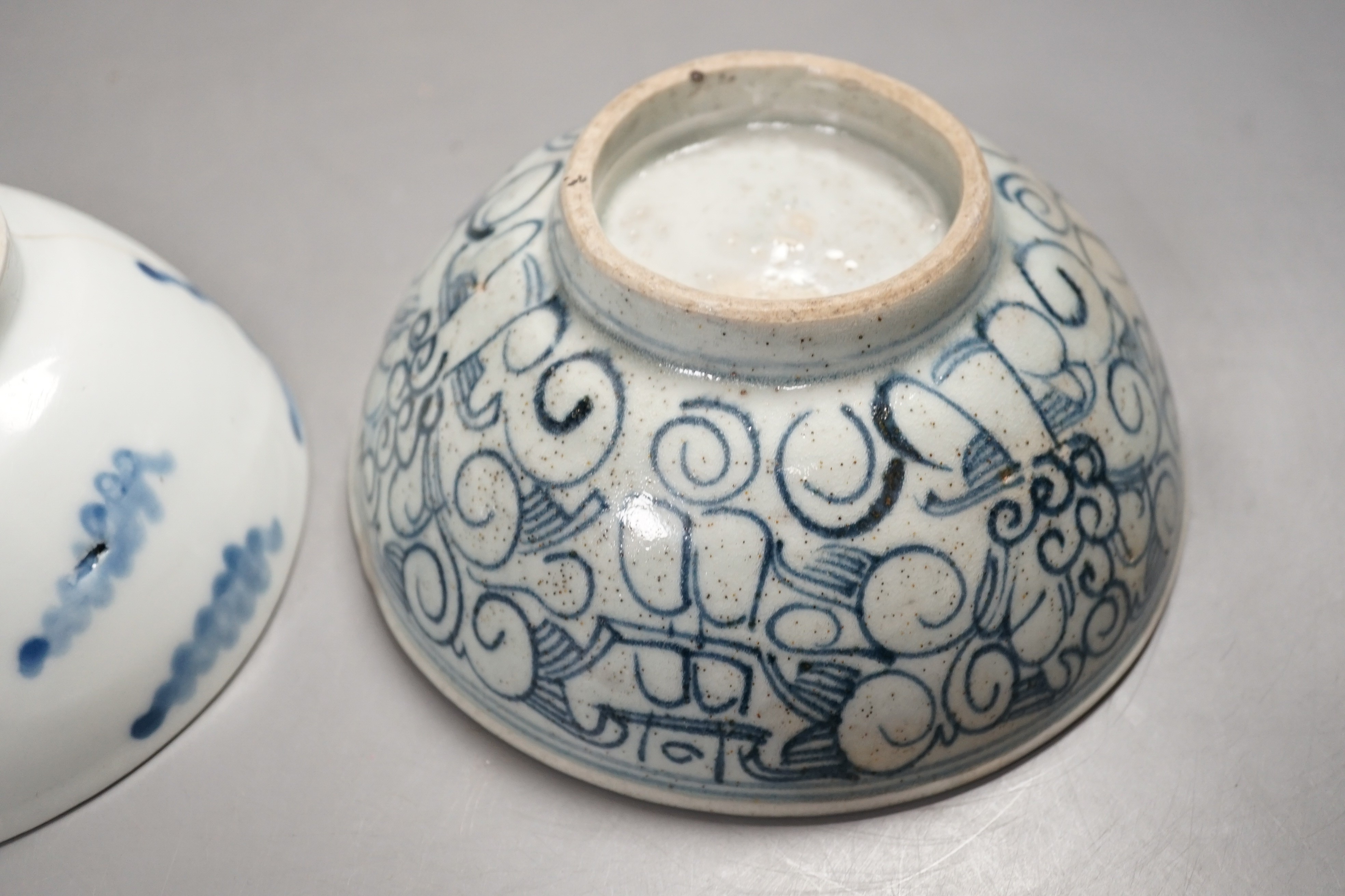 2 Chinese blue and white bowls, 15 cms diameter.